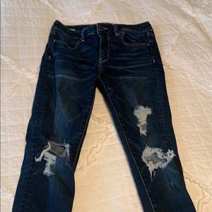 American eagle distressed jeans